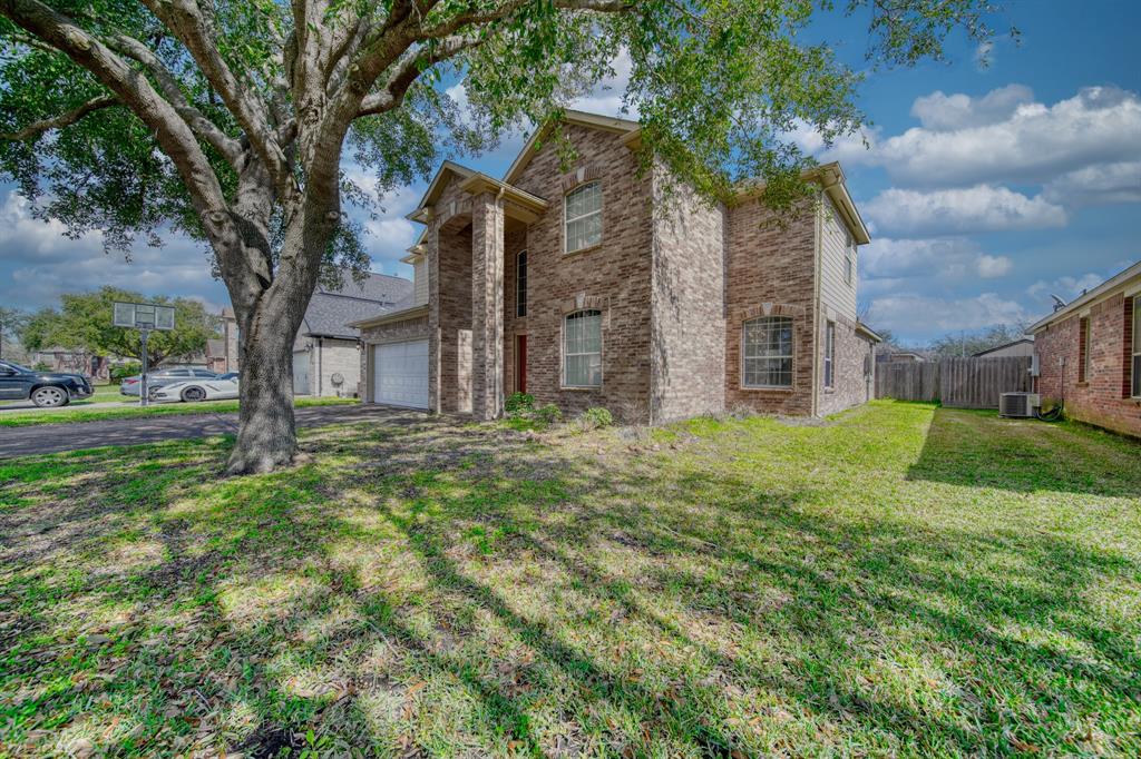 8322 Taro Lane, Baytown, Texas image 2