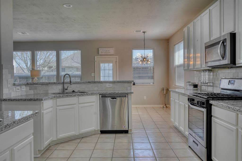 8322 Taro Lane, Baytown, Texas image 7