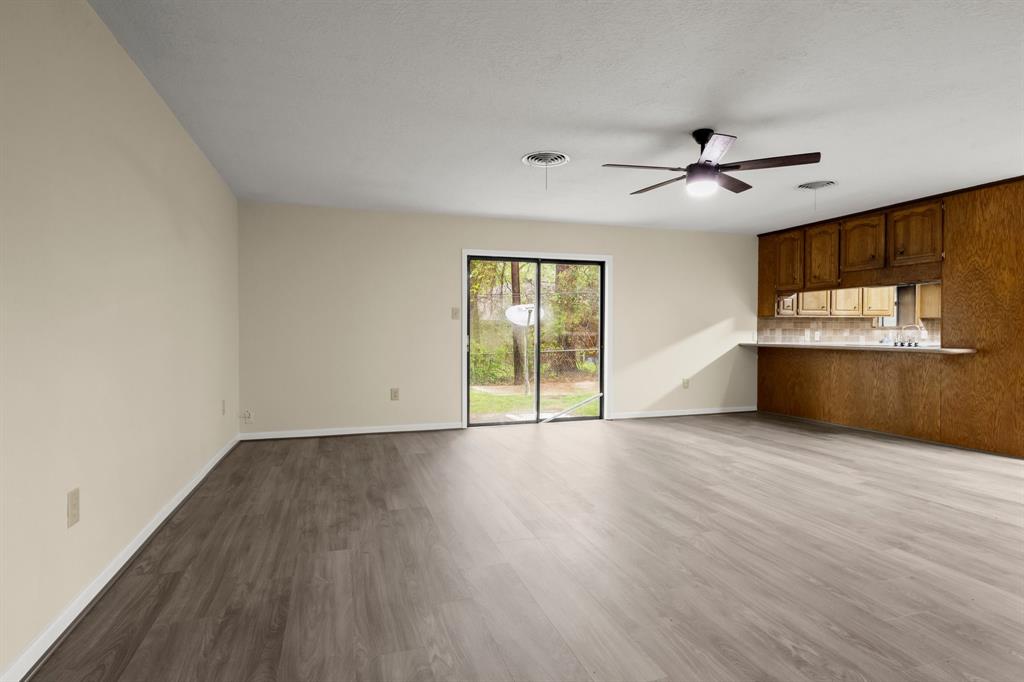 916 W Jones Street, Livingston, Texas image 13