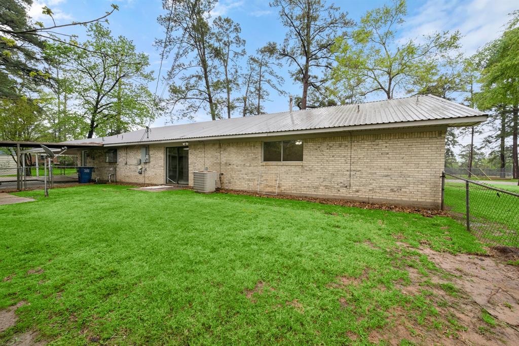916 W Jones Street, Livingston, Texas image 9