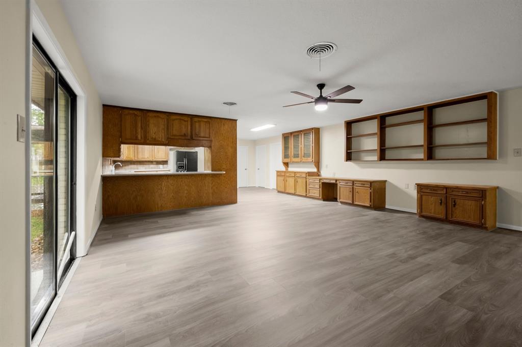 916 W Jones Street, Livingston, Texas image 14