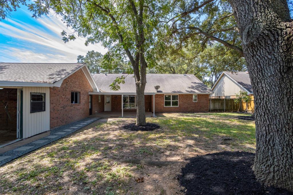 101 Westview Drive, Sealy, Texas image 37