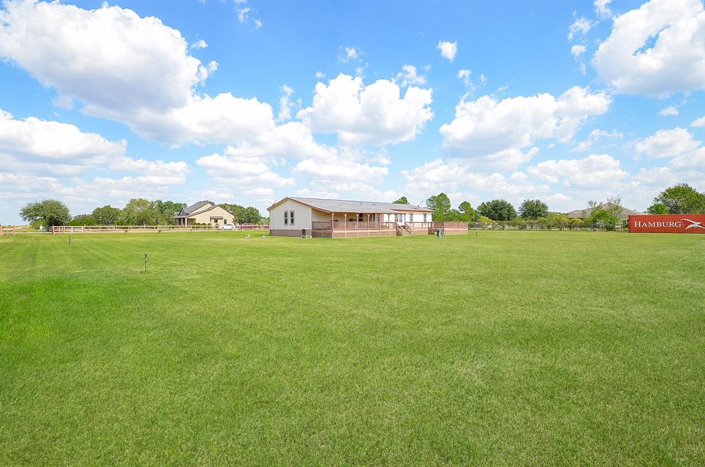 32811 S Red Leaf Lane, Brookshire, Texas image 39