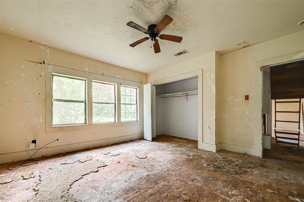 709 S Houston Avenue, Livingston, Texas image 13