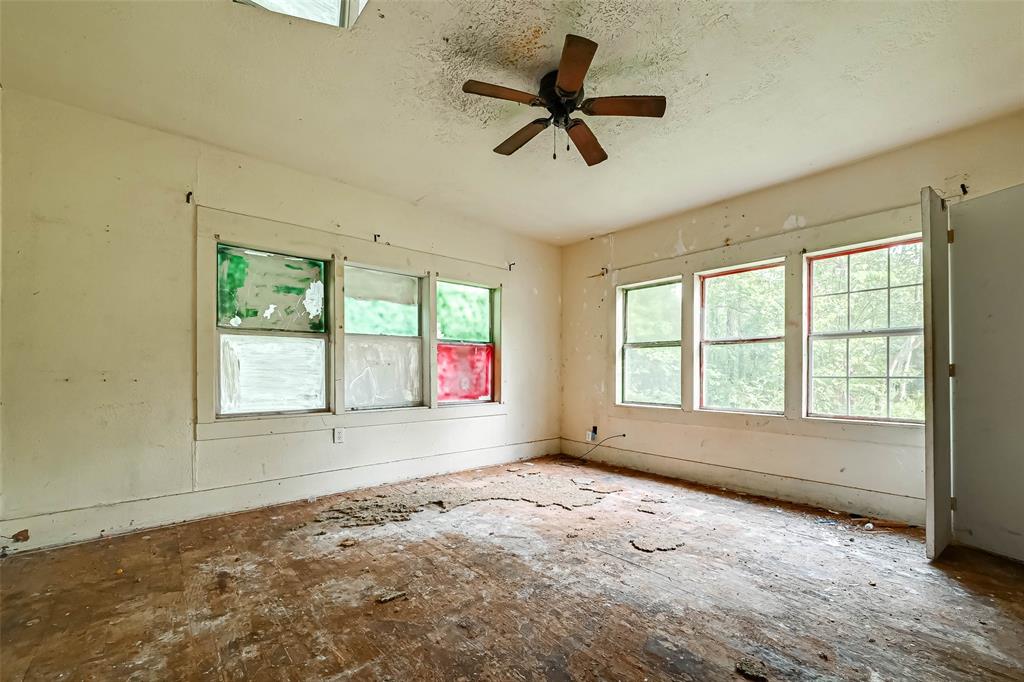 709 S Houston Avenue, Livingston, Texas image 12