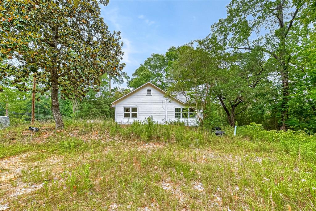 709 S Houston Avenue, Livingston, Texas image 16