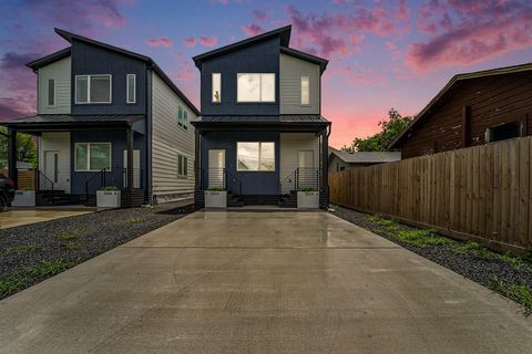 Photo of 3504 Delhi Street #A, Houston, TX 77022 (MLS # 90122283)