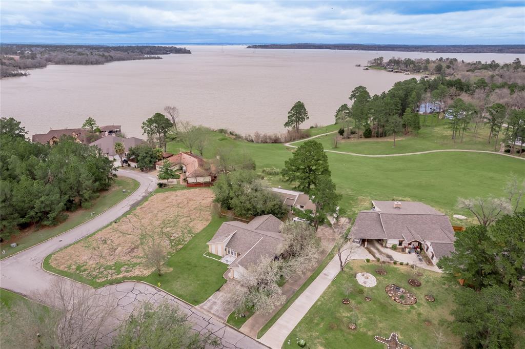 22516 Pebble Beach Way, Huntsville, Texas image 2