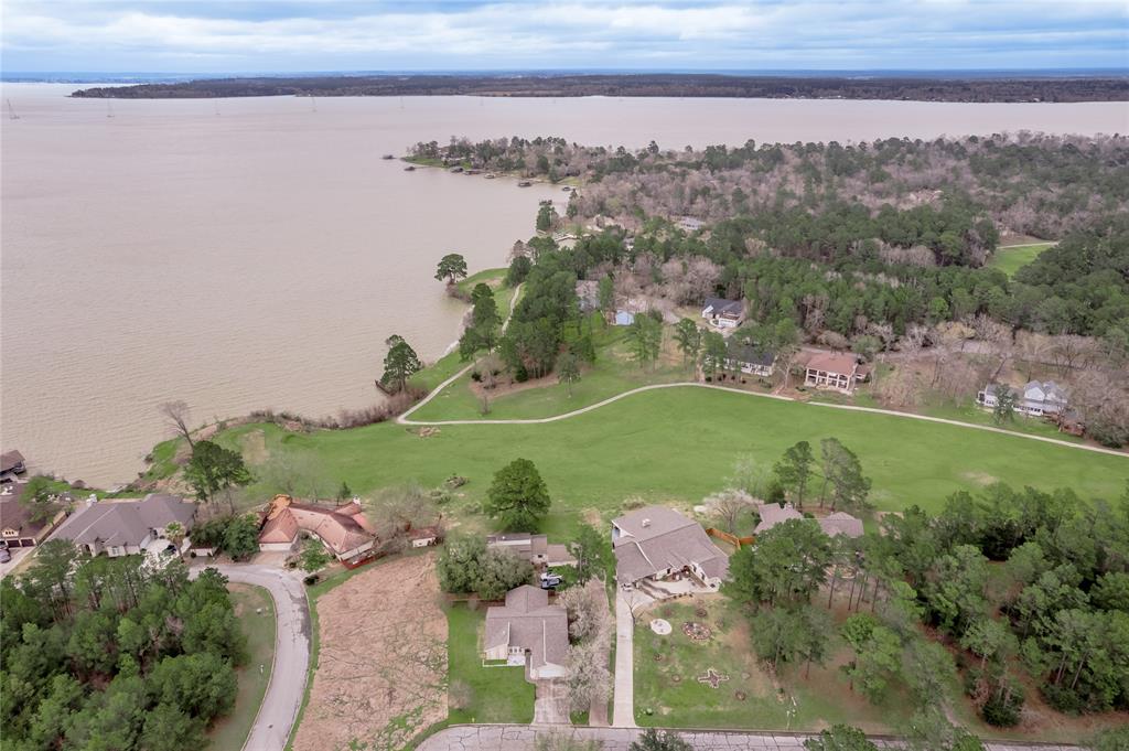 22516 Pebble Beach Way, Huntsville, Texas image 38