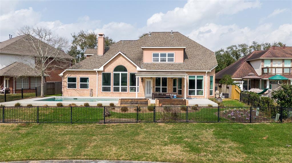 6310 Hidden Crest Way, Sugar Land, Texas image 4
