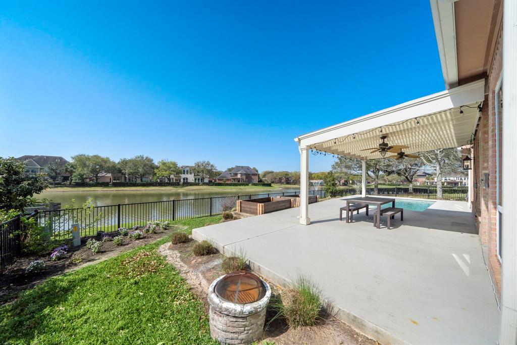 6310 Hidden Crest Way, Sugar Land, Texas image 45
