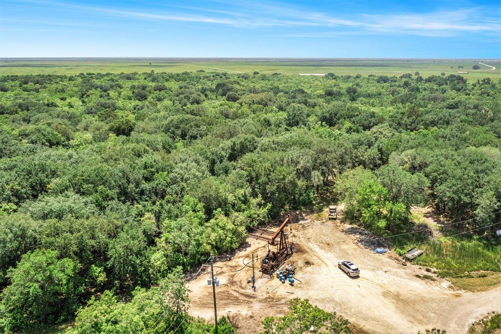 0000 Fm 562, Anahuac, Texas image 3