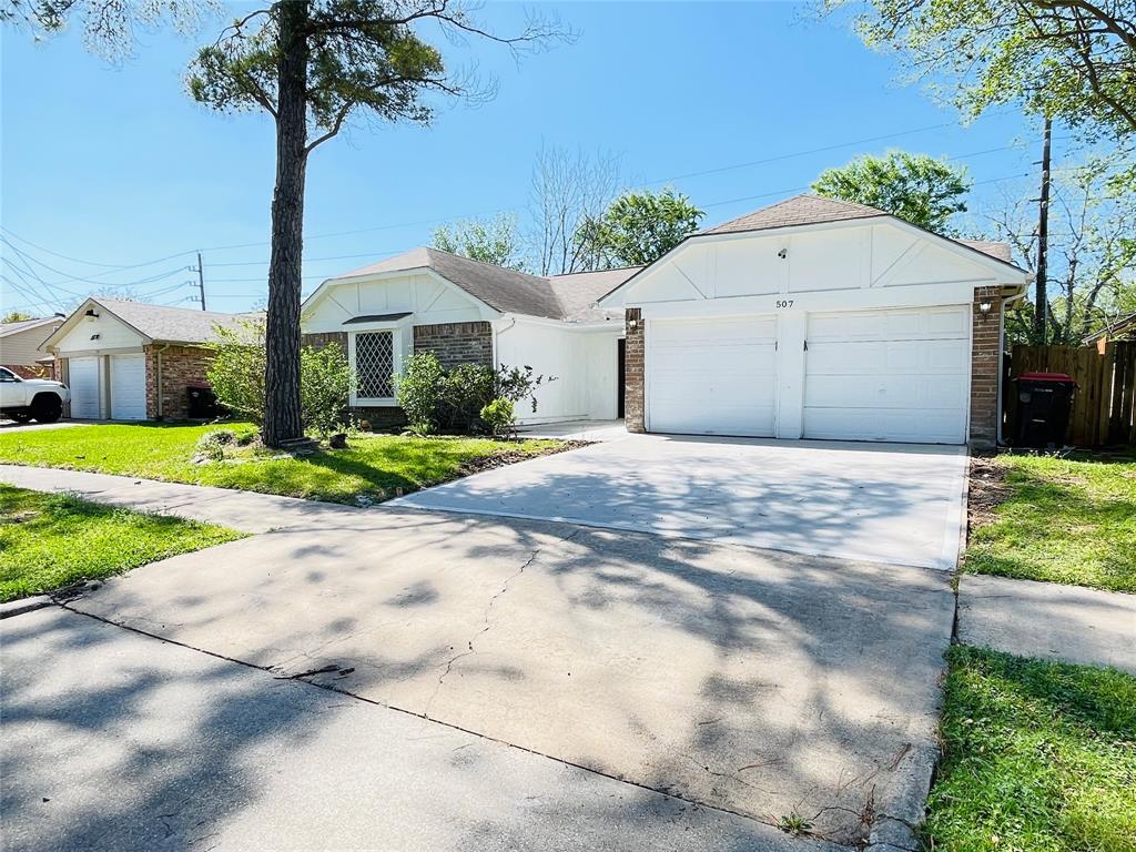 507 Shenandoah Drive, Richmond, Texas image 2