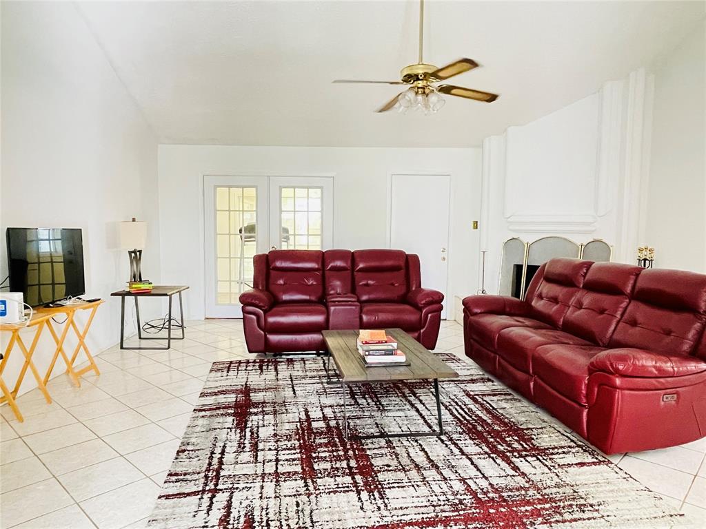507 Shenandoah Drive, Richmond, Texas image 3
