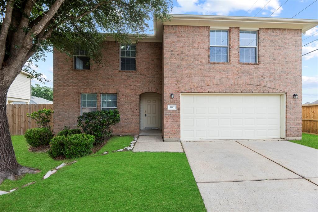 5902 Shining Leaf Court, Katy, Texas image 1