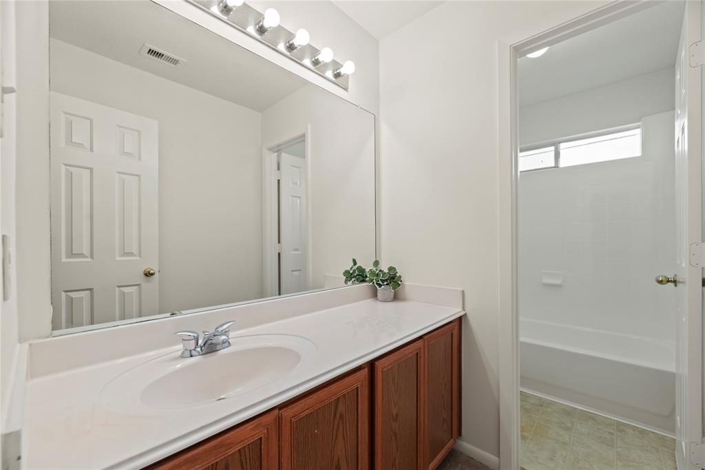 5902 Shining Leaf Court, Katy, Texas image 19