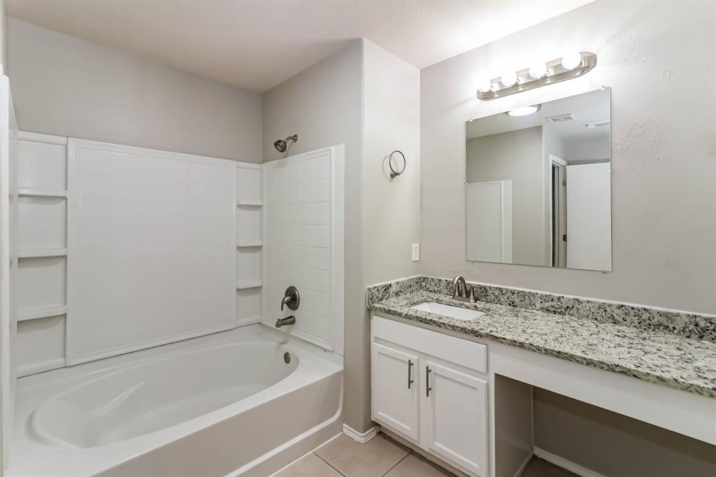18315 Atascocita Meadows Drive, Humble, Texas image 18