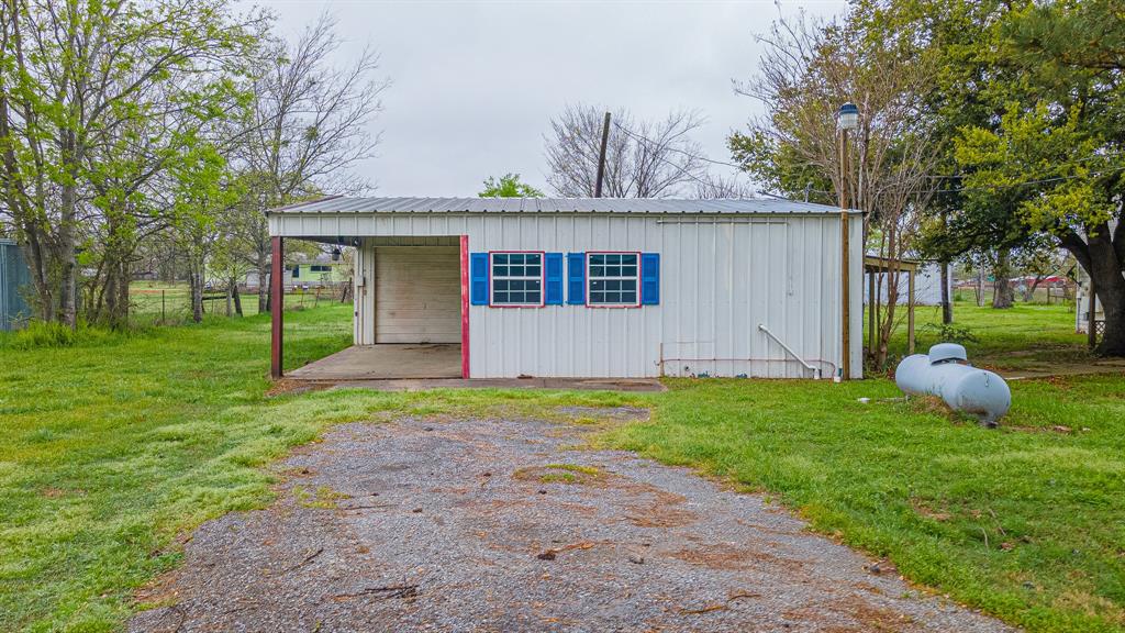 447 N Commerce, Marquez, Texas image 18