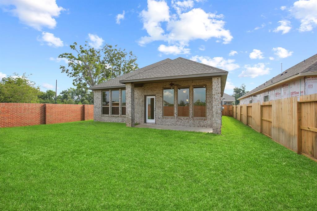 1963 Waters Branch Drive, Missouri City, Texas image 24