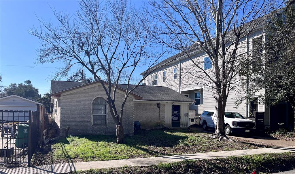 830 E 26th Street, Houston, Texas image 2