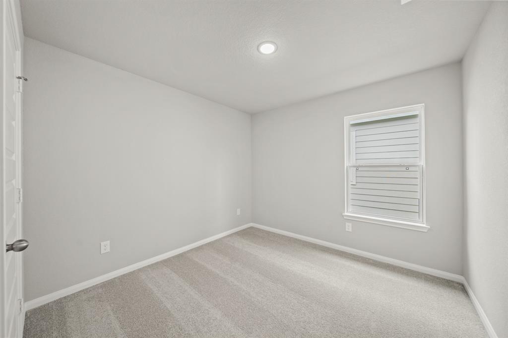 1372 Mount Blanc Path, Conroe, Texas image 14