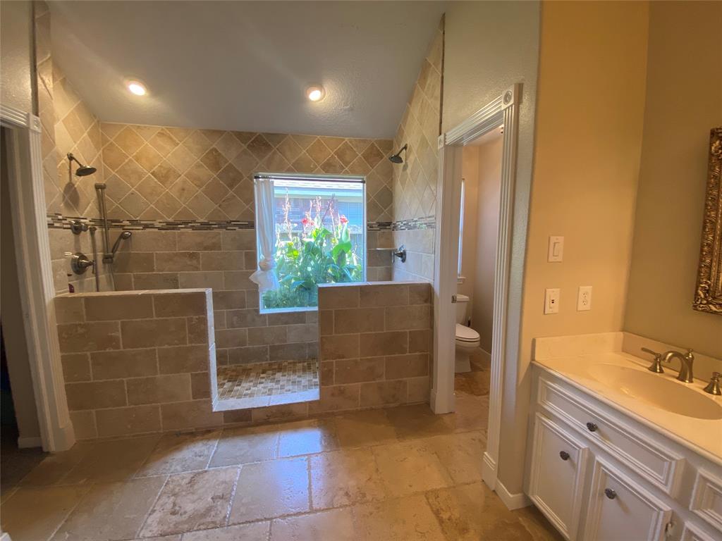 2009 Deervalley Street, Deer Park, Texas image 12