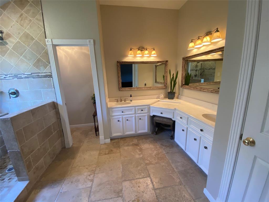 2009 Deervalley Street, Deer Park, Texas image 11