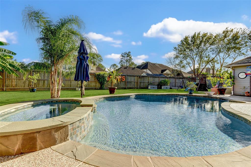 1403 Buttonwood Drive, Friendswood, Texas image 37