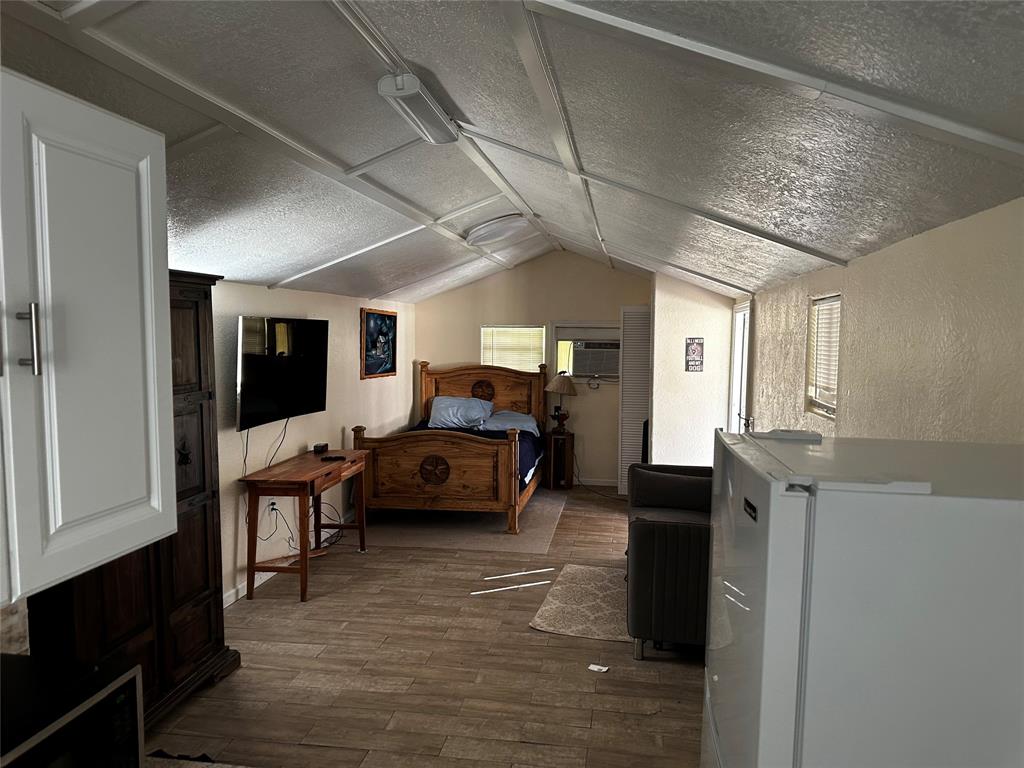 218 Shady Oaks Rd, Alvin, Texas image 6