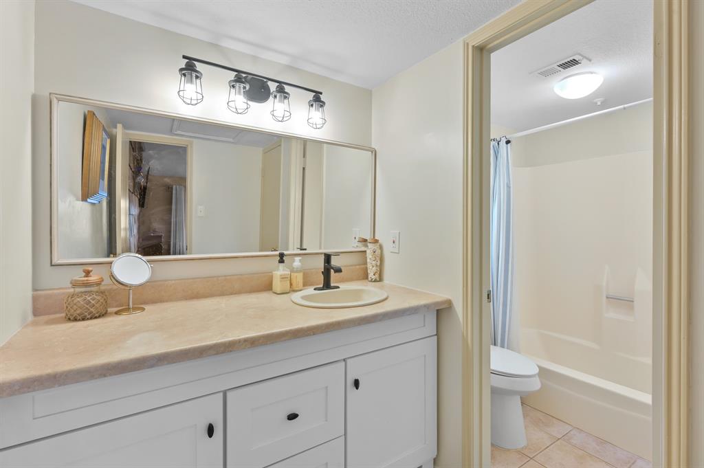 116 April Point Drive, Conroe, Texas image 33