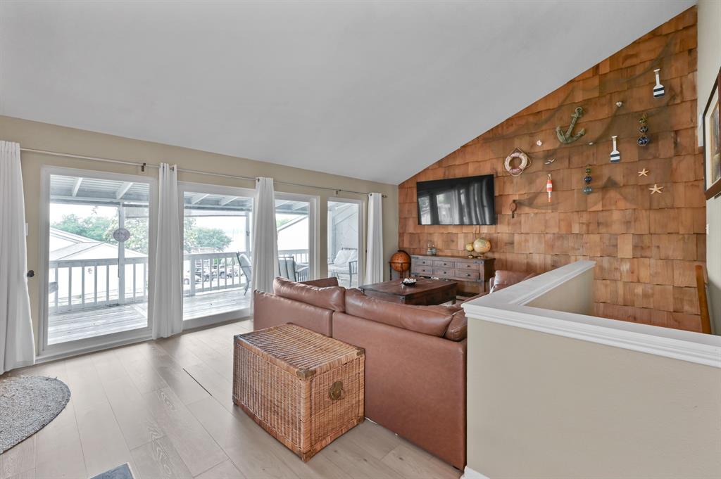 116 April Point Drive, Conroe, Texas image 21