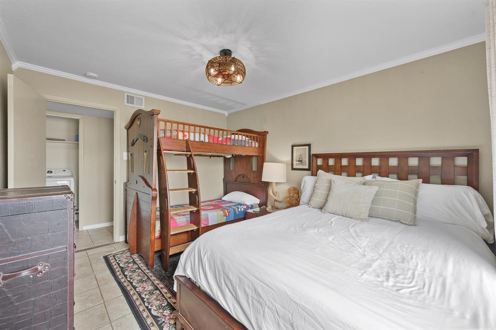116 April Point Drive, Conroe, Texas image 11