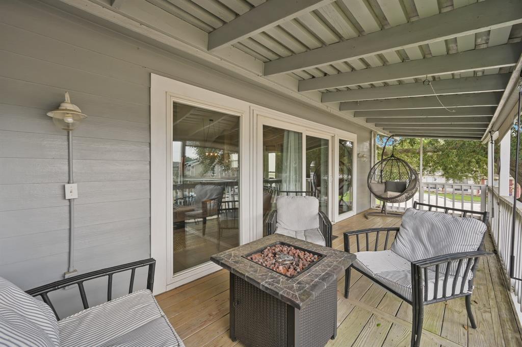 116 April Point Drive, Conroe, Texas image 35