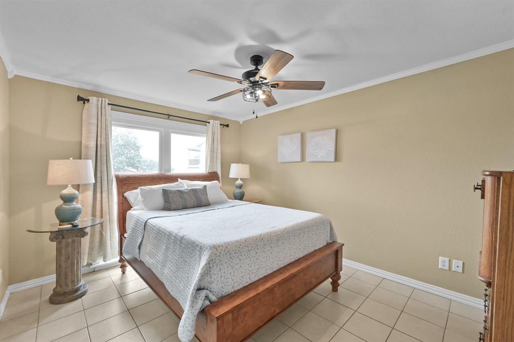 116 April Point Drive, Conroe, Texas image 12