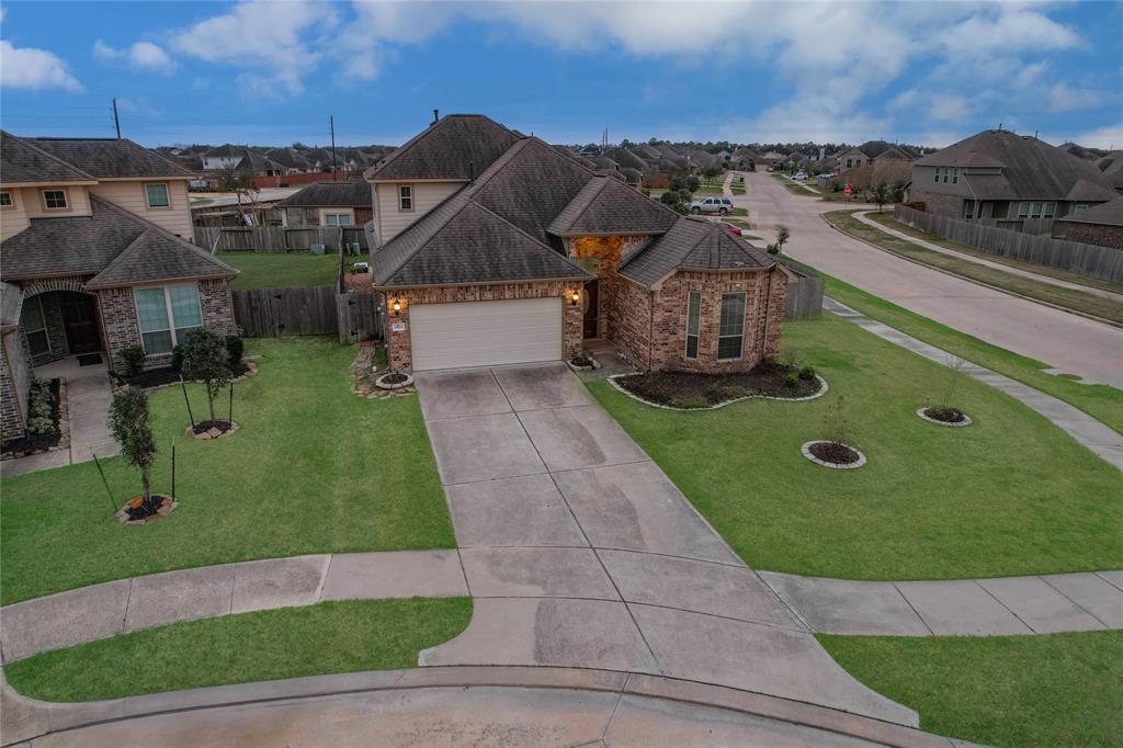 3511 Christopher Drive, Missouri City, Texas image 40