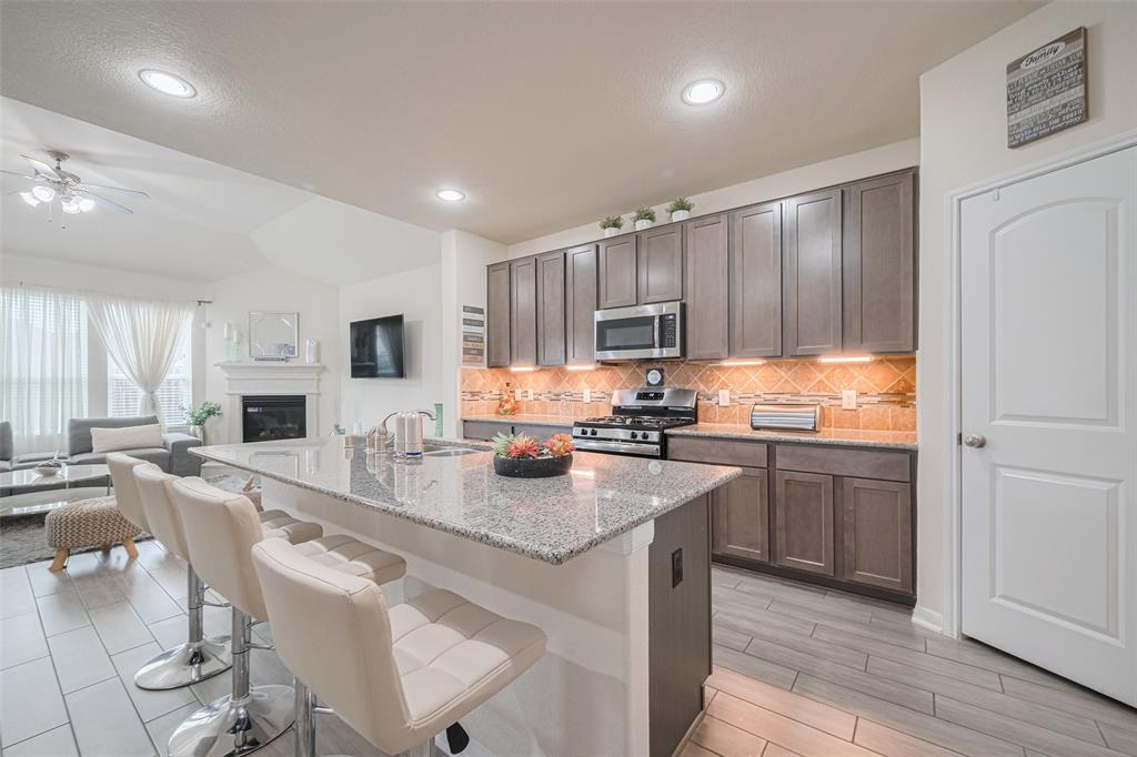 5218 Windy Plantation Drive, Brookshire, Texas image 11