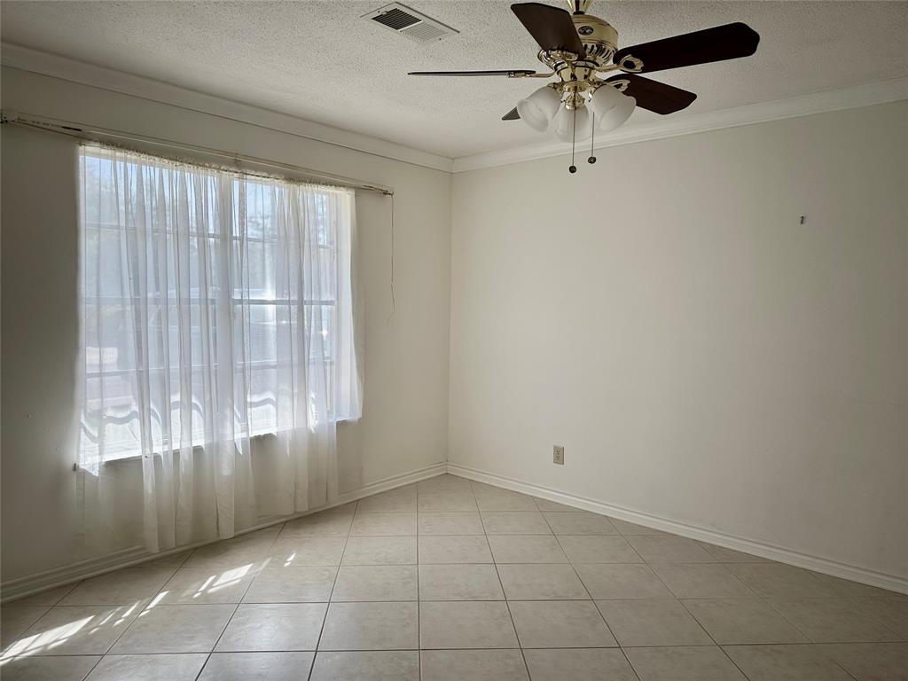 1406 W Dogwood St, Woodville, Texas image 7