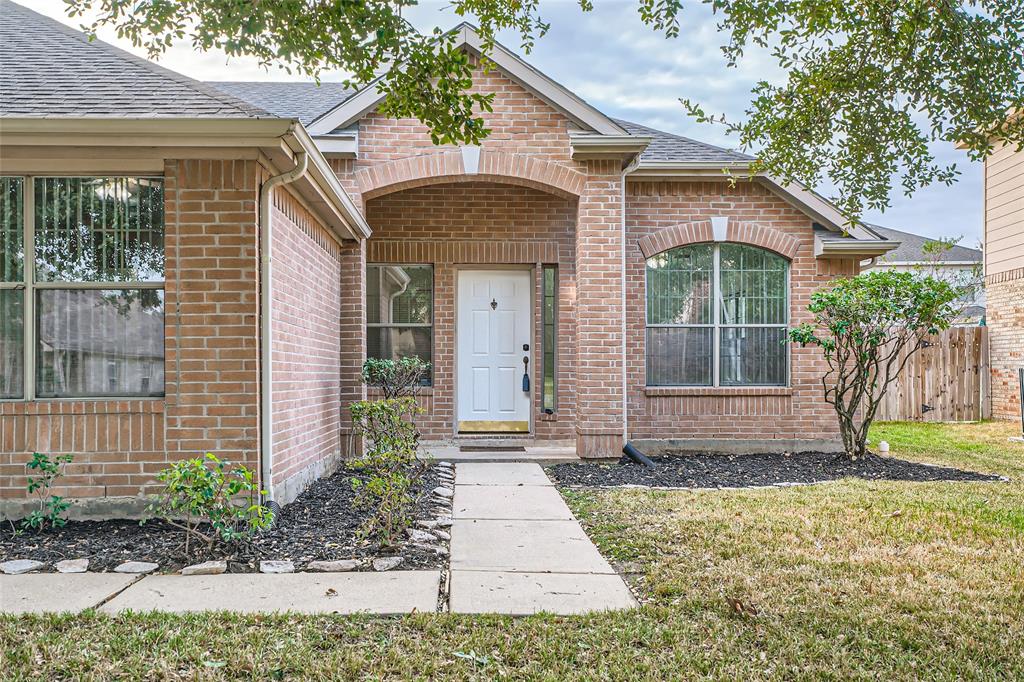 2914 Park Springs Lane, Sugar Land, Texas image 2