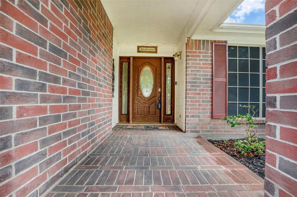 17019 Lighthouse View Drive, Friendswood, Texas image 4