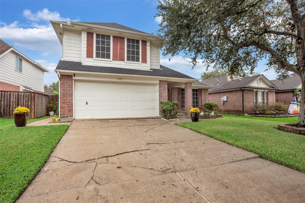 17019 Lighthouse View Drive, Friendswood, Texas image 3