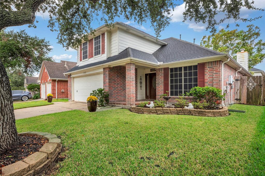 17019 Lighthouse View Drive, Friendswood, Texas image 1