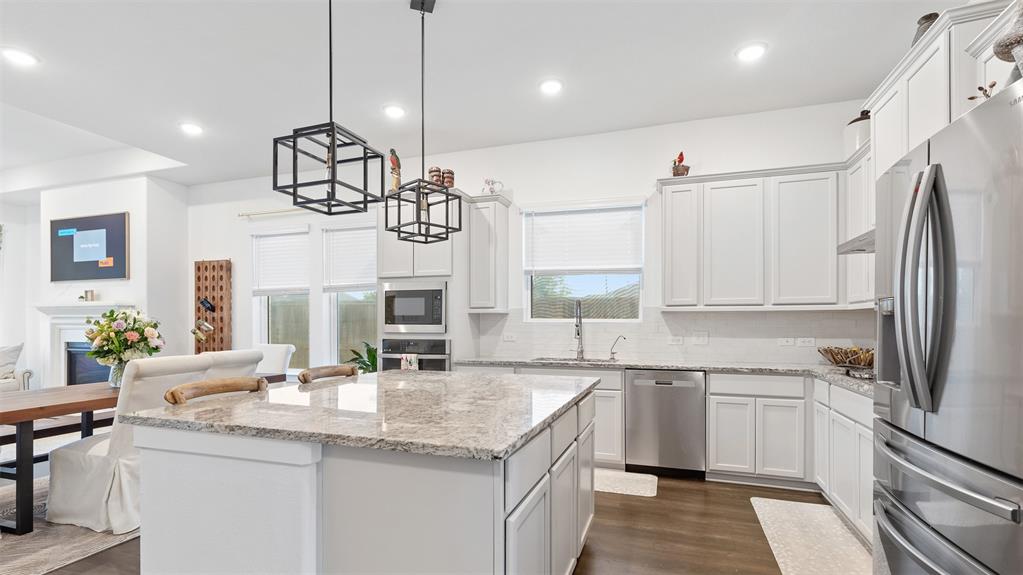 2296 Vanessa Cay Lane, La Porte, Texas image 11