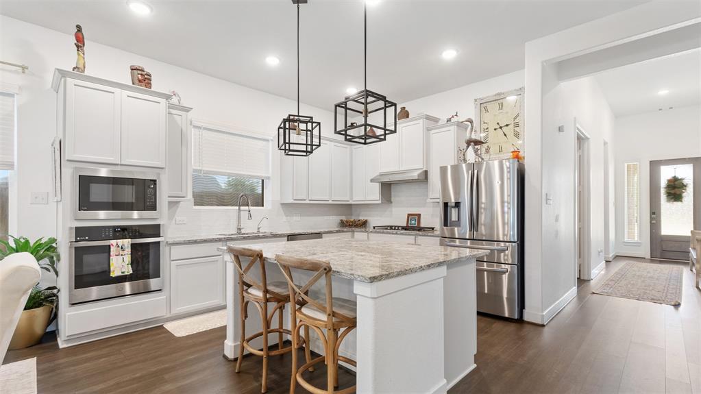 2296 Vanessa Cay Lane, La Porte, Texas image 12
