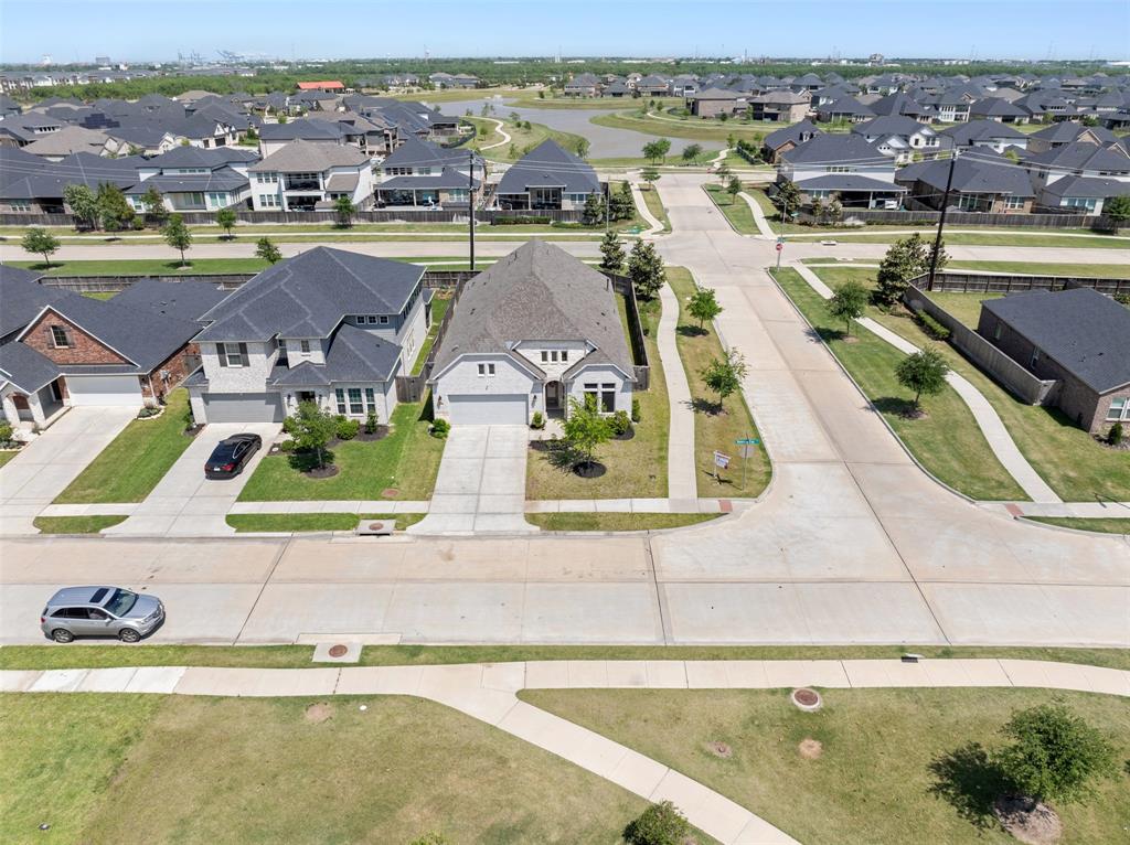 2296 Vanessa Cay Lane, La Porte, Texas image 34
