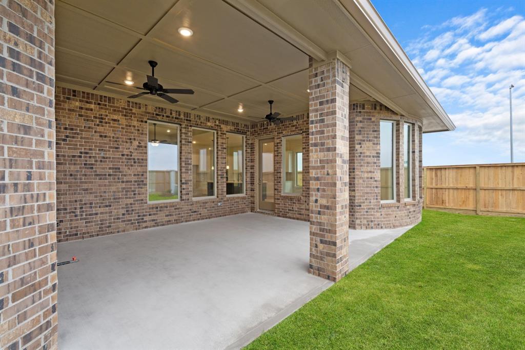 6323 Sparkling Citrus Street, Manvel, Texas image 22