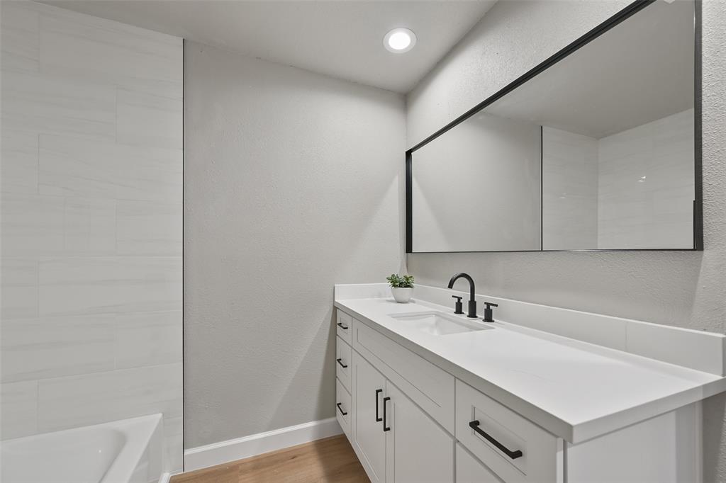 2829 Timmons Lane #222, Houston, Texas image 12
