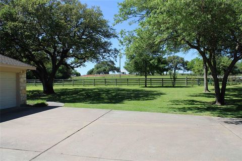 A home in La Grange