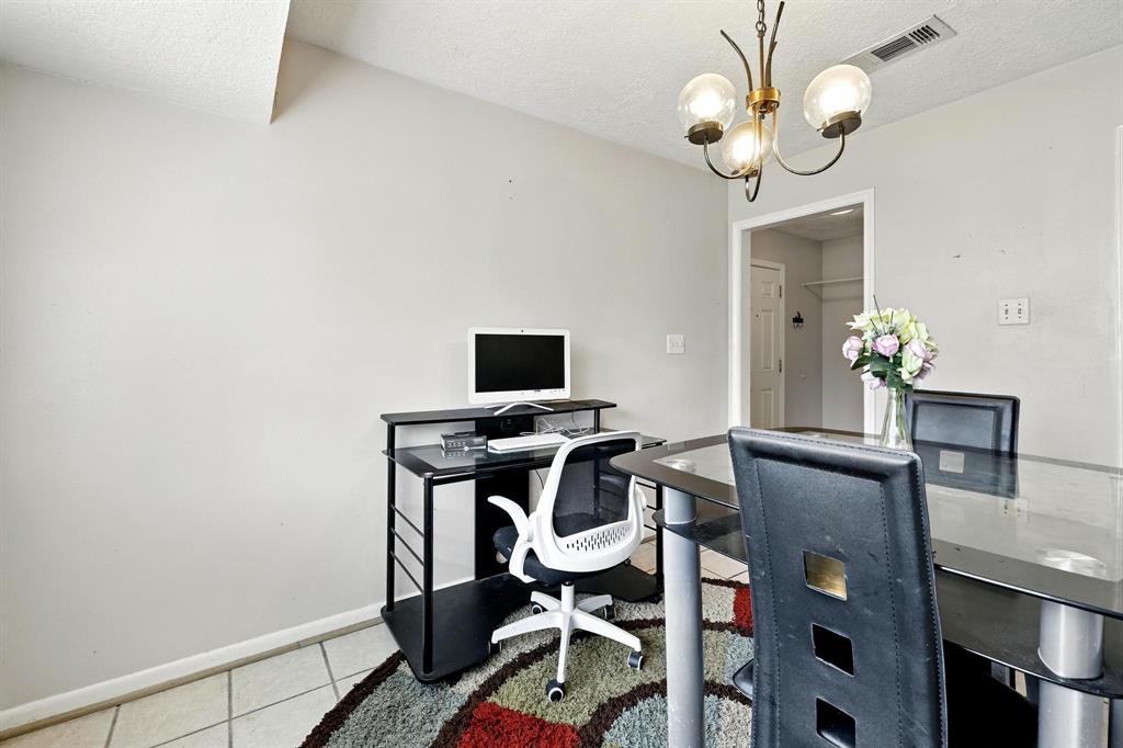 9810 Bayou Woods Drive, Baytown, Texas image 7