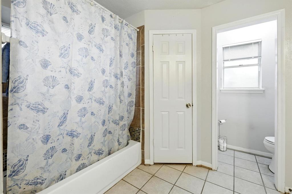 9810 Bayou Woods Drive, Baytown, Texas image 15