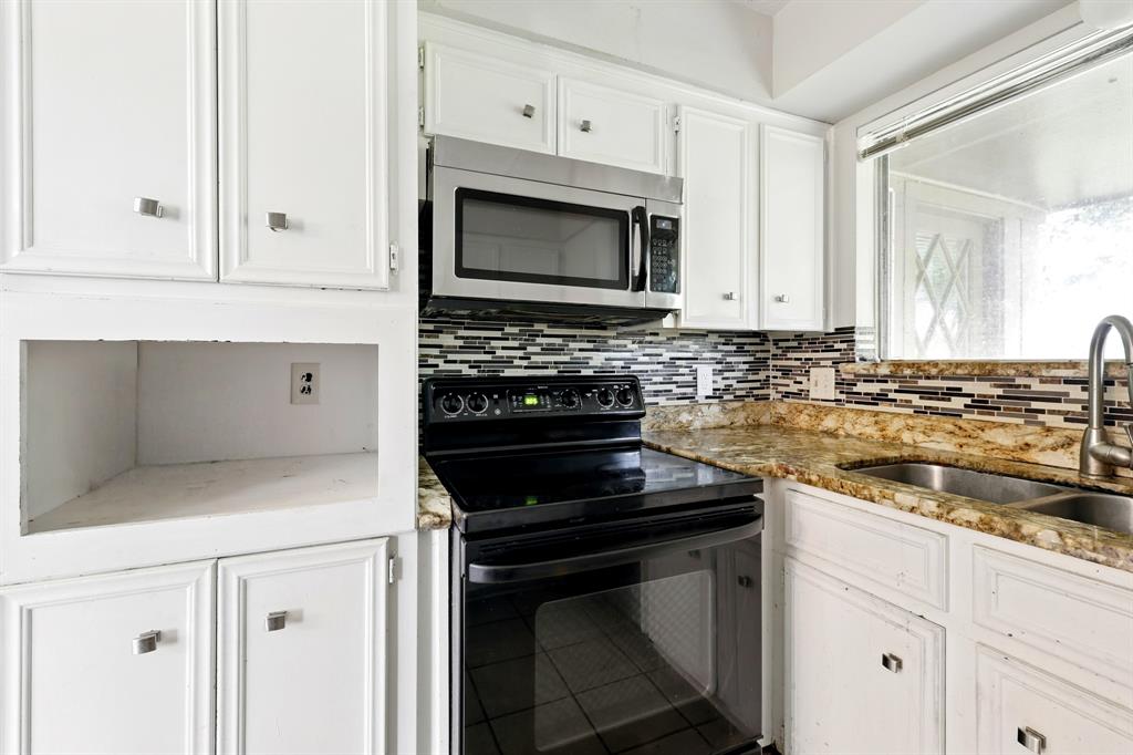 9810 Bayou Woods Drive, Baytown, Texas image 5